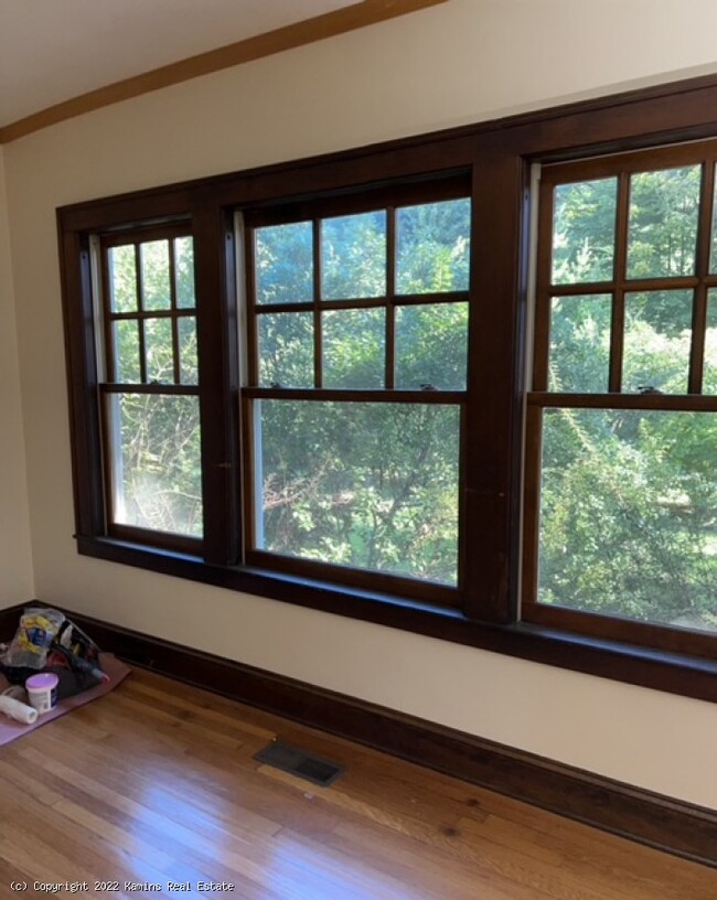 Dining Room - 42 Harris St