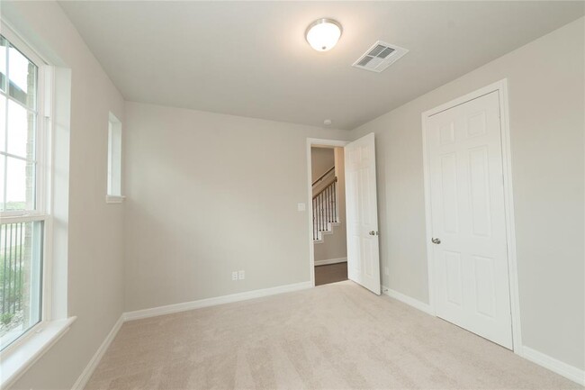 Building Photo - 9503 Towne Lake Pkwy