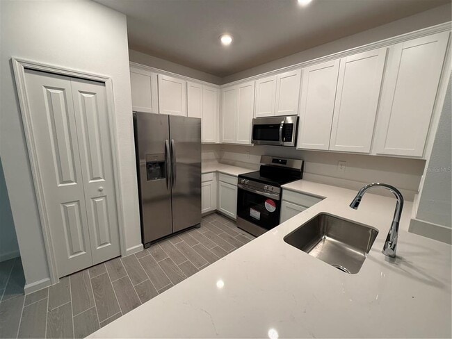 Building Photo - 3674 SE 37th Ct