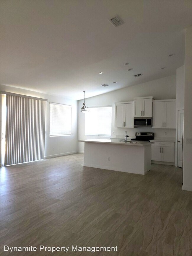 Building Photo - 3 br, 2 bath House - 17032 E Horned Owl