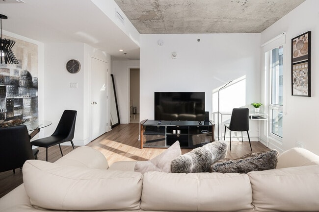 Building Photo - 14 Rue Labrecque