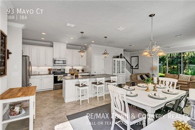 Photo - 93 Mayo Ct House