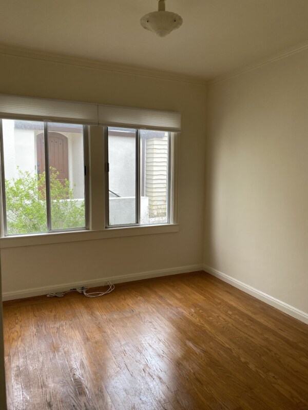 Building Photo - 532 Teresita Blvd