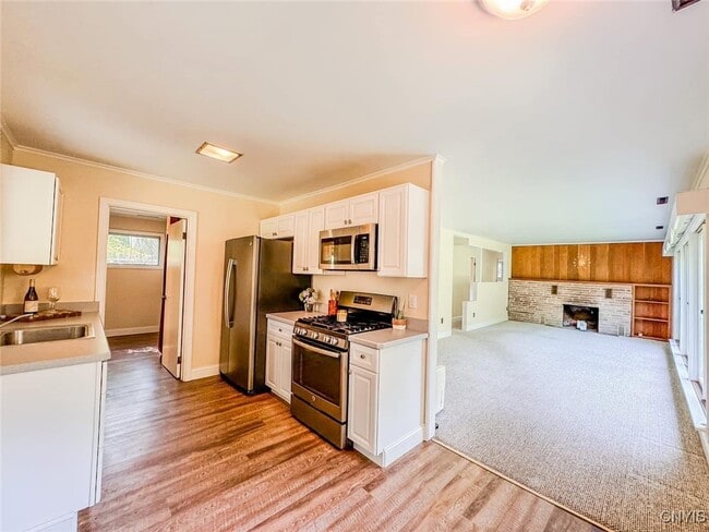 Foto del edificio - 2354 W Lake Rd