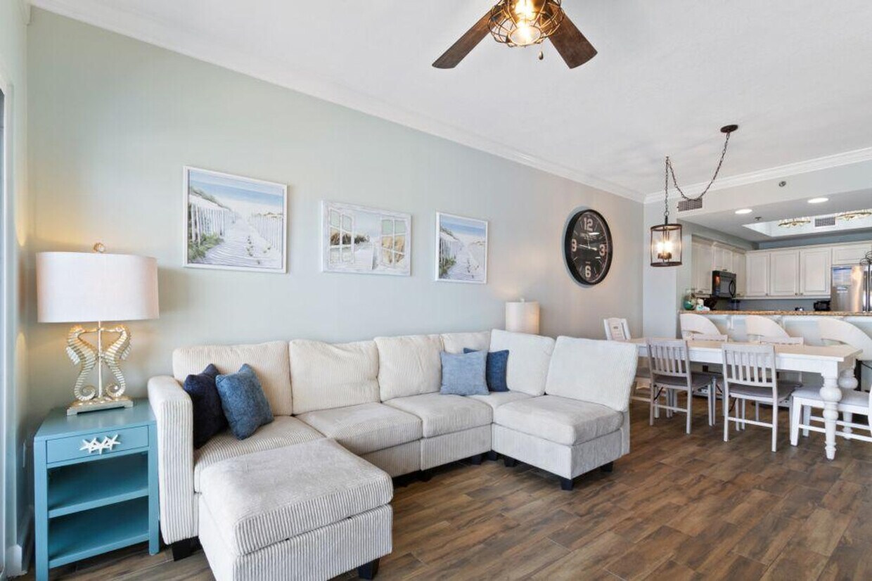 Foto principal - 401 E Beach Blvd