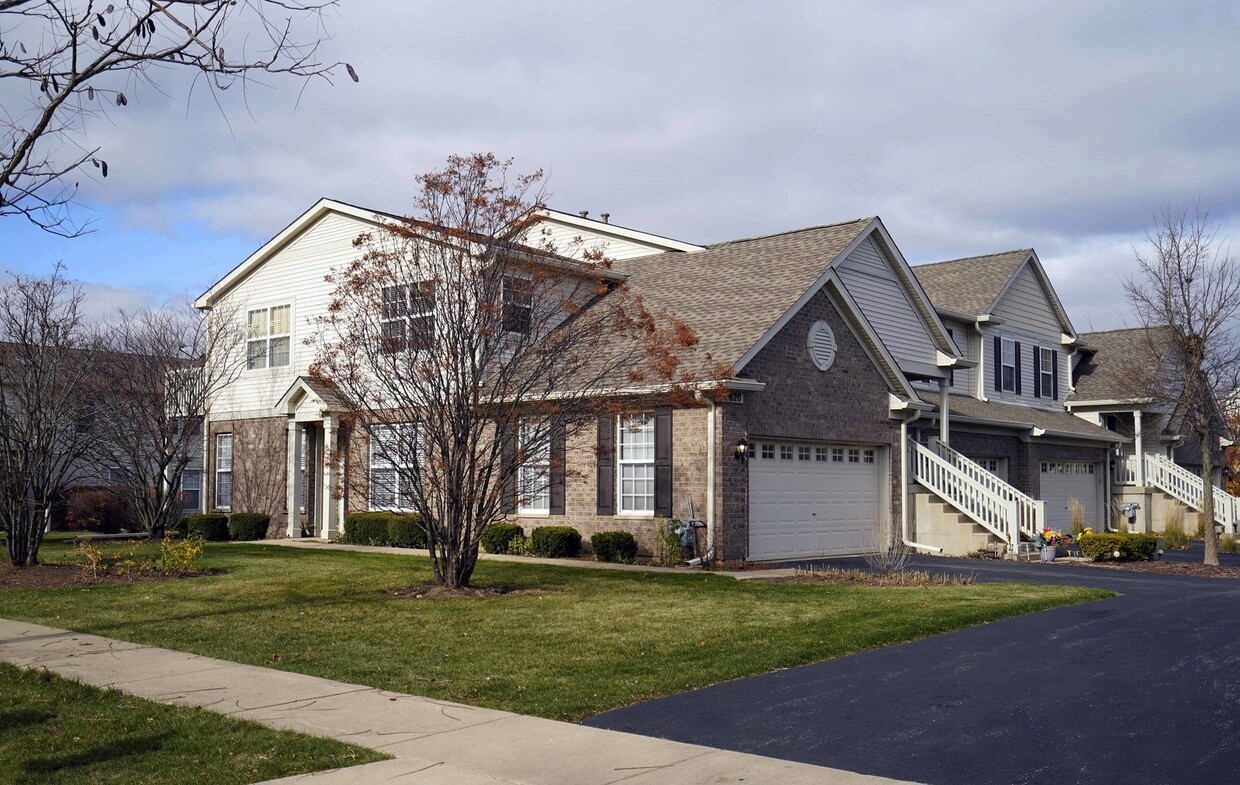 2620 Christie Dr Unit 2620, Algonquin, IL 60102 Condo for Rent in