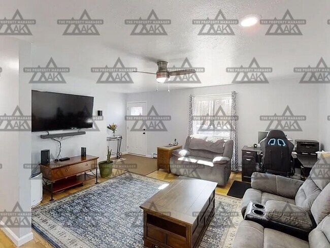 Foto del edificio - Beautiful Moose Creek Residence | 2 Beds, 1 Bath, Garage, and Heat Included