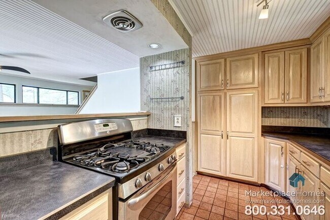 Foto del edificio - 9 Edgewood Cir