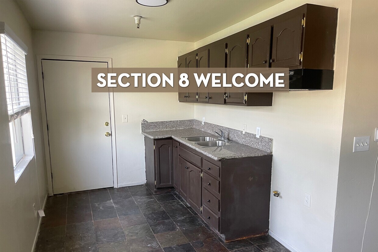 Foto principal - 5243 Huntington Dr N