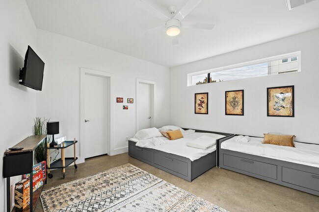 Foto del edificio - 3002 Hawkins St