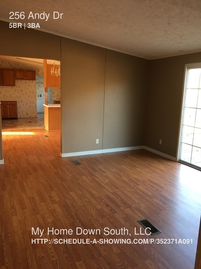 Building Photo - 256 Andy Dr