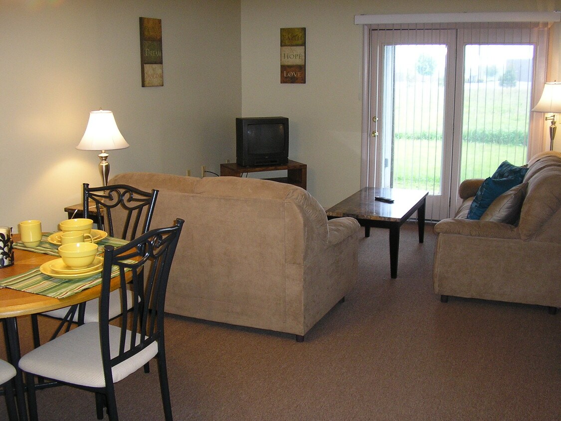 Primary Photo - Ontario Village Apartments - 1265-3 Furnished