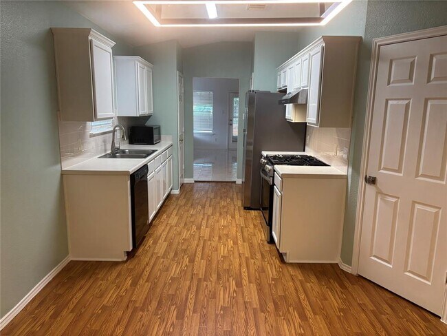 Foto del edificio - 2068 Buckley Ln