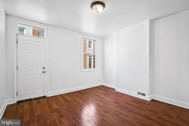 Building Photo - 1109 Sterrett St