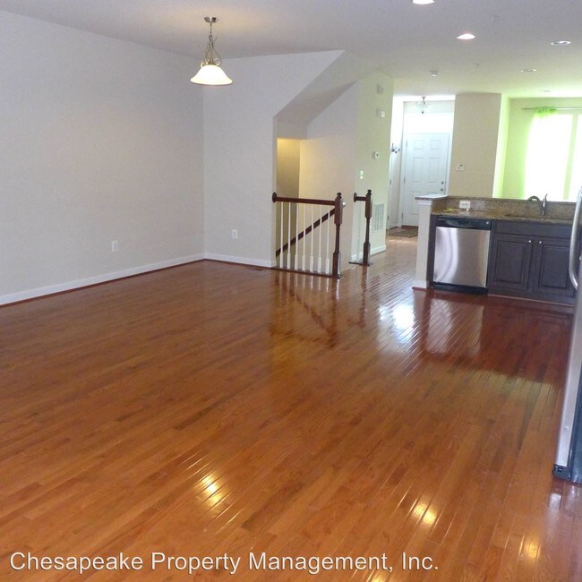 Building Photo - 330 Paladium Ct