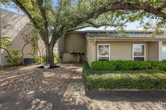 Building Photo - 100 Lido Cir