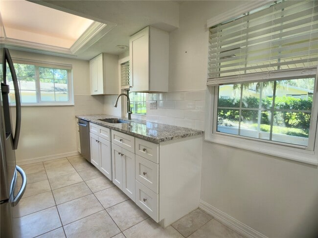 Foto del edificio - 4001 Oakhurst Dr