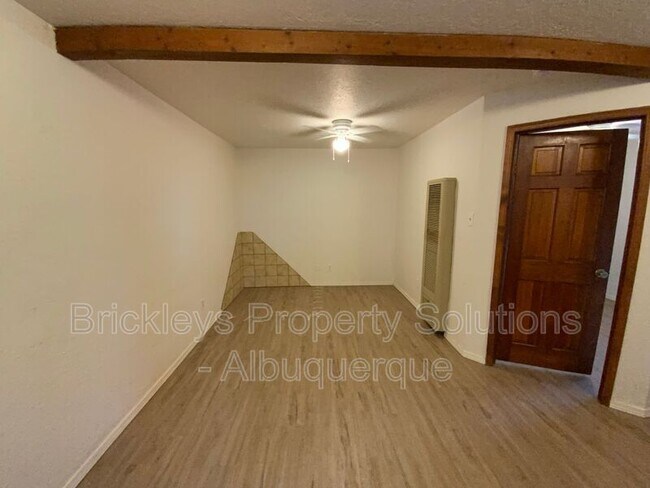 Building Photo - 821 Girard Blvd NE