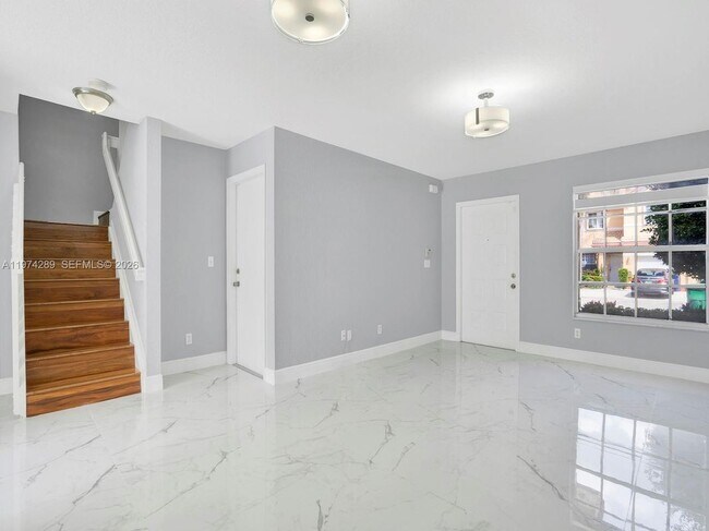 Foto del edificio - 8664 SW 22nd Ct