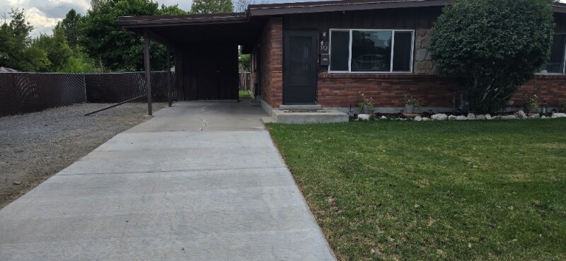 Primary Photo - 373 N 400 E St