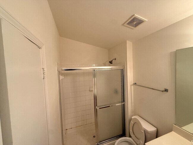 Building Photo - 10680 Hill Point Ct