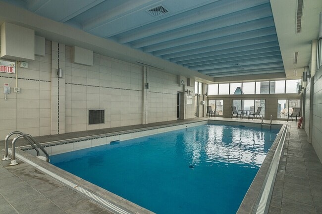Photo du bâtiment - Stanley Tower Apartments