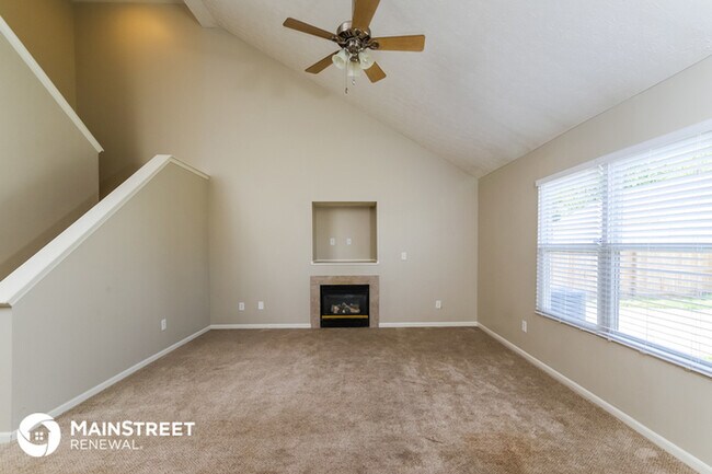 Building Photo - 6403 Maravian Dr