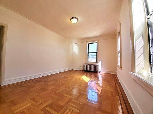 Building Photo - 1 bedroom in BRONX NY 10463