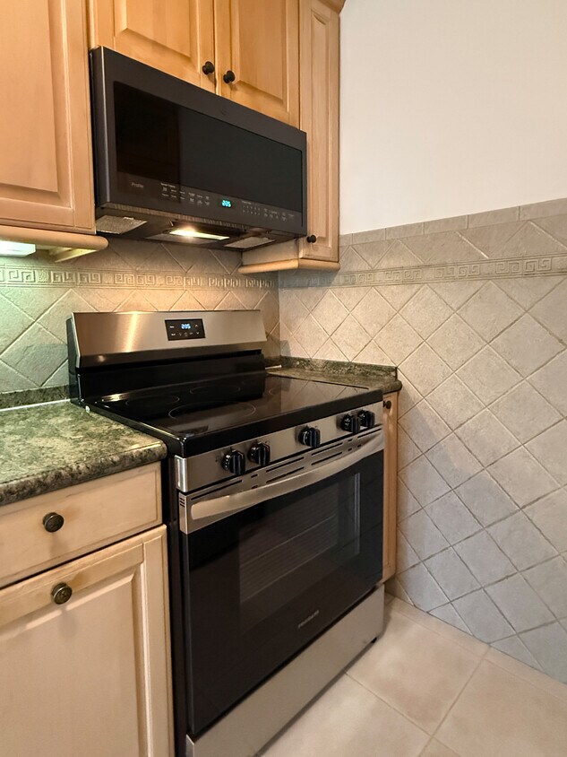 Foto principal - 250 Linden Ave