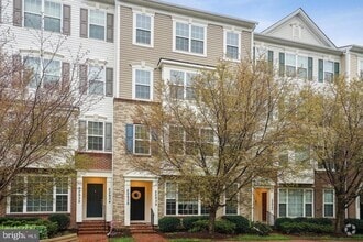 Building Photo - 22936 Spicebush Dr