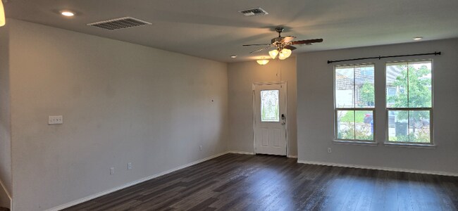 Building Photo - 11212 Raider Dr