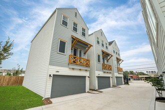 Building Photo - 3905 B Pinemont Dr