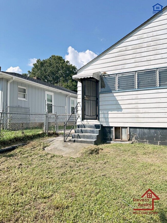 Foto del edificio - 2018 Walker Ave