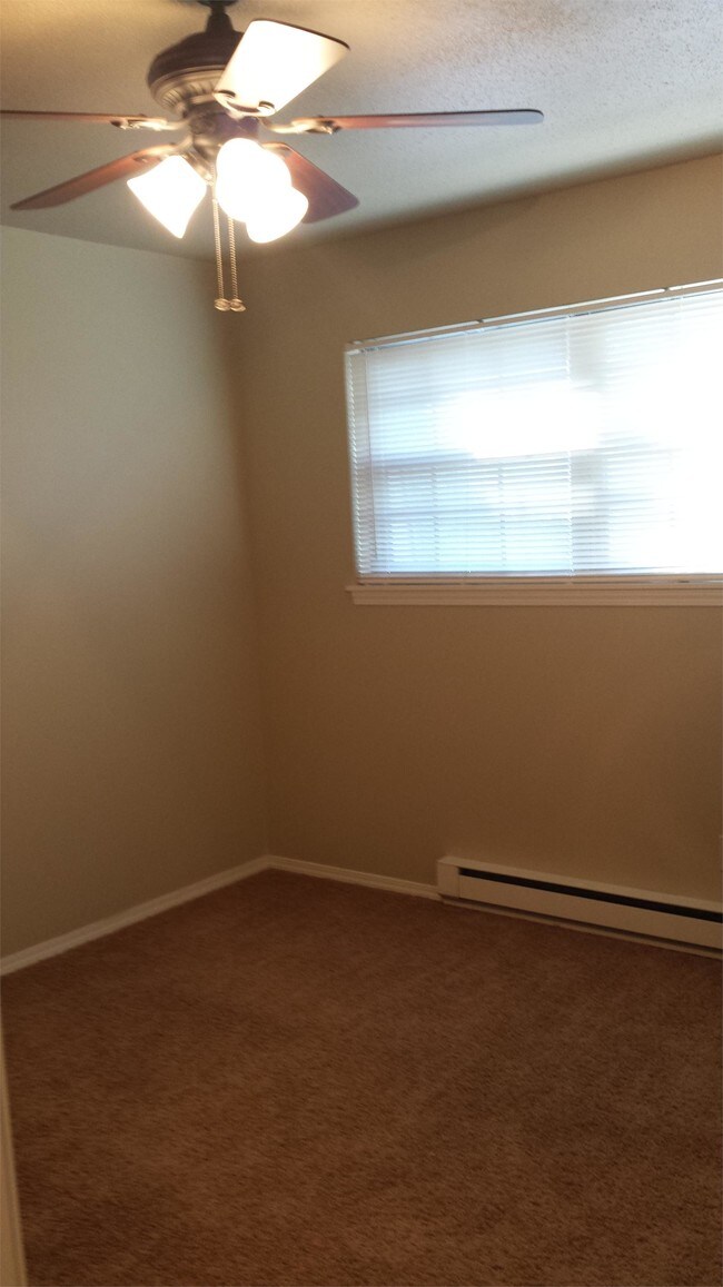 Building Photo - 4408 W Bellview Dr