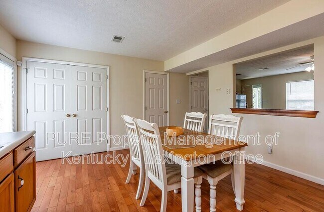 Foto del edificio - 804 Wabarto Way