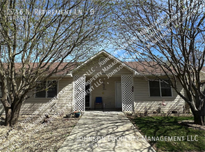 Building Photo - 2746 N Retirement Ln