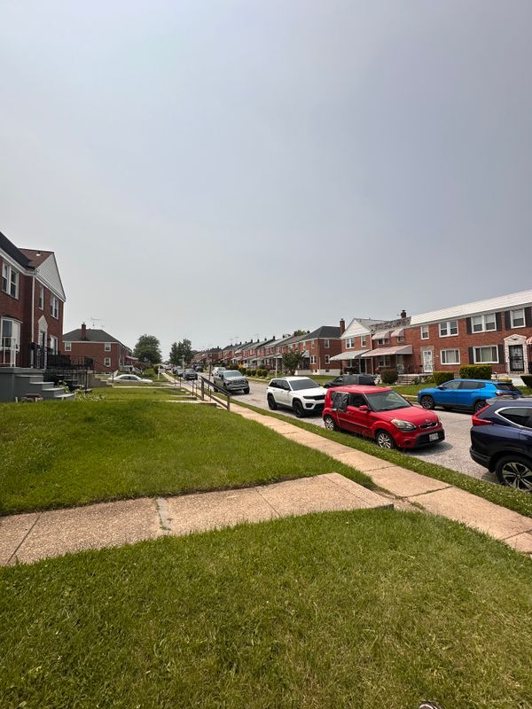 Foto del edificio - 3725-FLOOR-3725-FLOO1 BONVIEW Ave