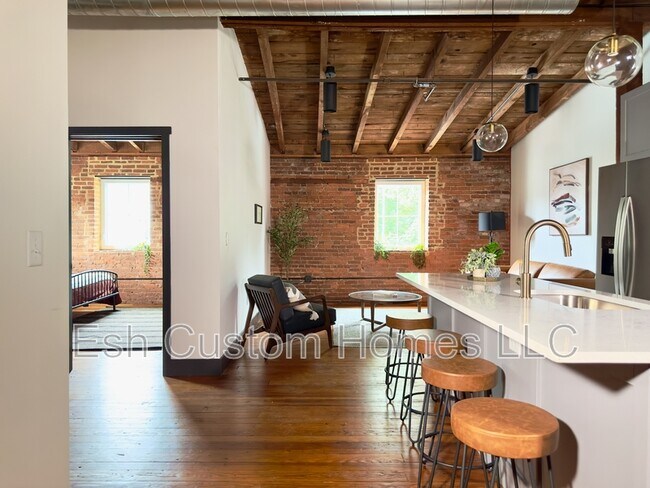 Foto del edificio - 437 W Grant St