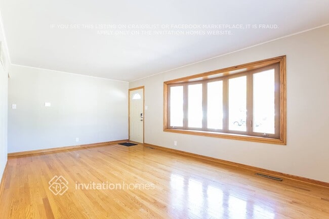 Building Photo - 8841 Merrimac Ave