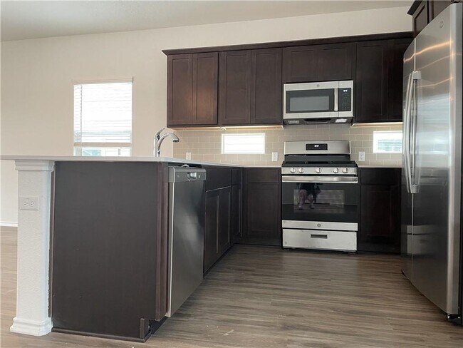 Building Photo - 1513 Weatherford Lane, Leander, TX 78641 -...