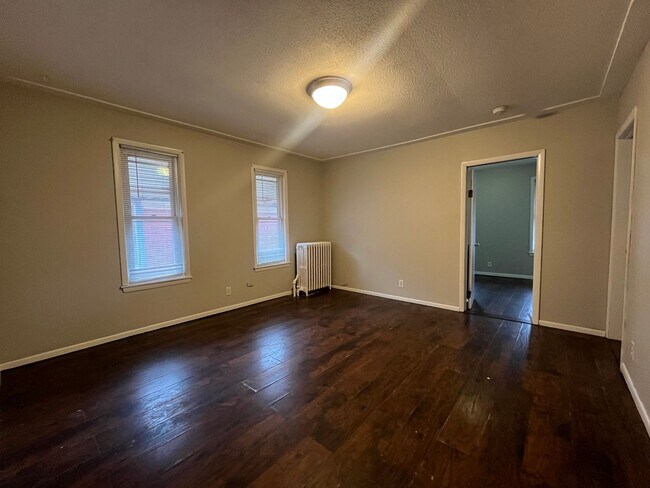 Building Photo - 1092 Edgerton St