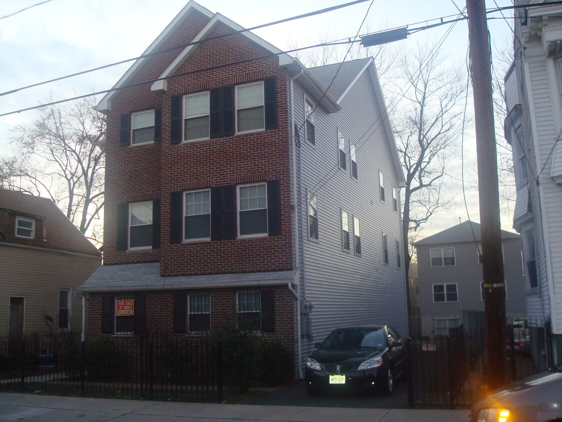 Foto principal - 583-585 S 18th St