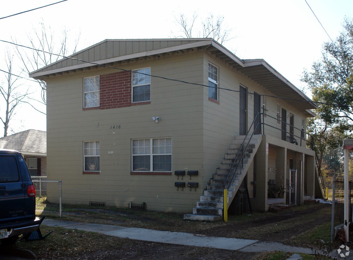 Primary Photo - 1416 W 20th St