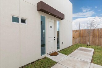 Building Photo - 5812 Providence Ave