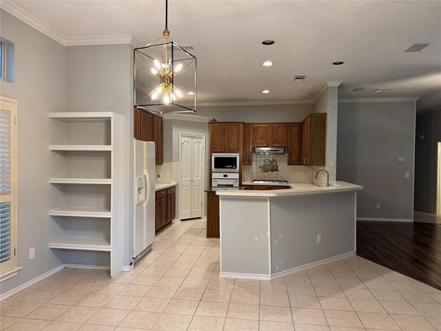 Foto del edificio - 827 Ash Grove Ln