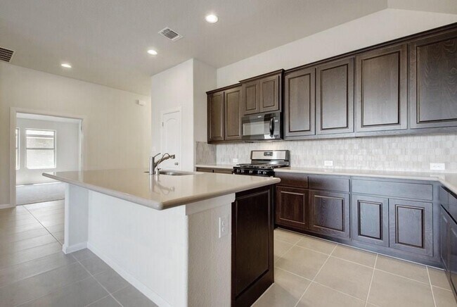 Building Photo - 6872 Catania Loop