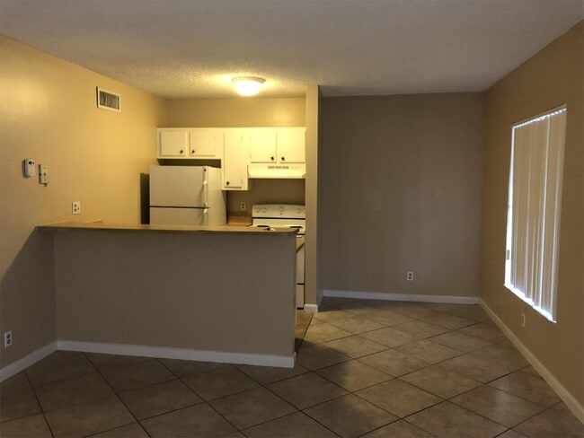 Building Photo - 4017 N University Dr