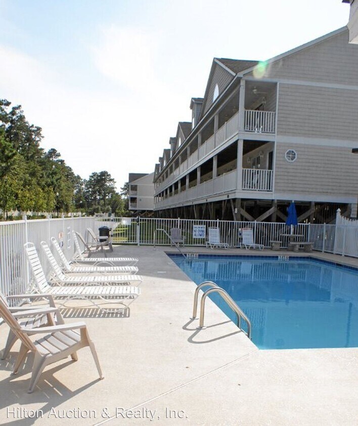 75 Precious Memories Ln, Elizabethtown, NC 28337 Room for Rent in