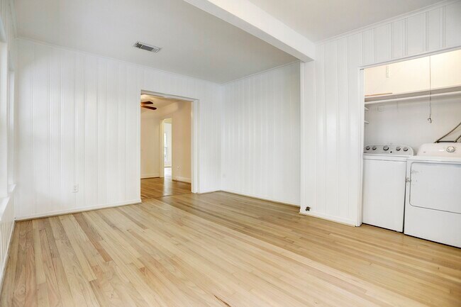 Foto del edificio - 3919 Amherst St