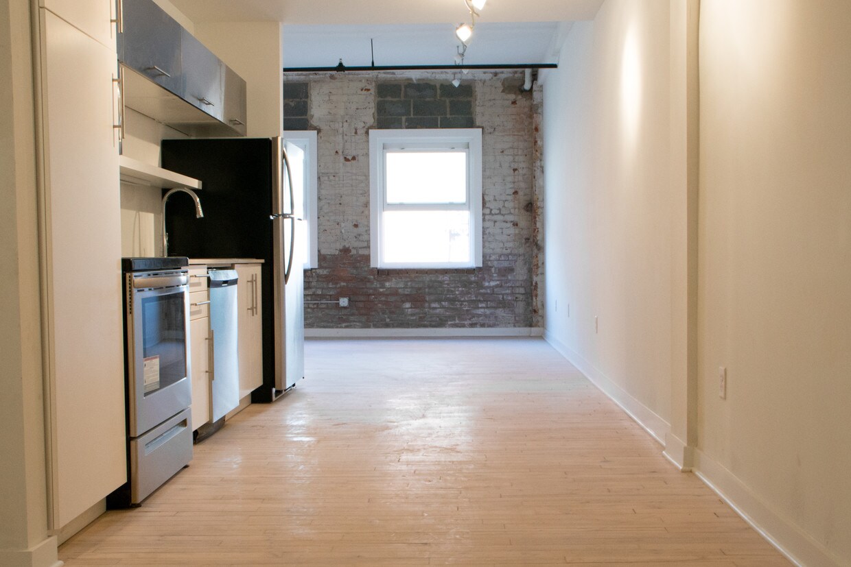 423 Greenup St, Covington, KY 41011 Apartments in Covington, KY